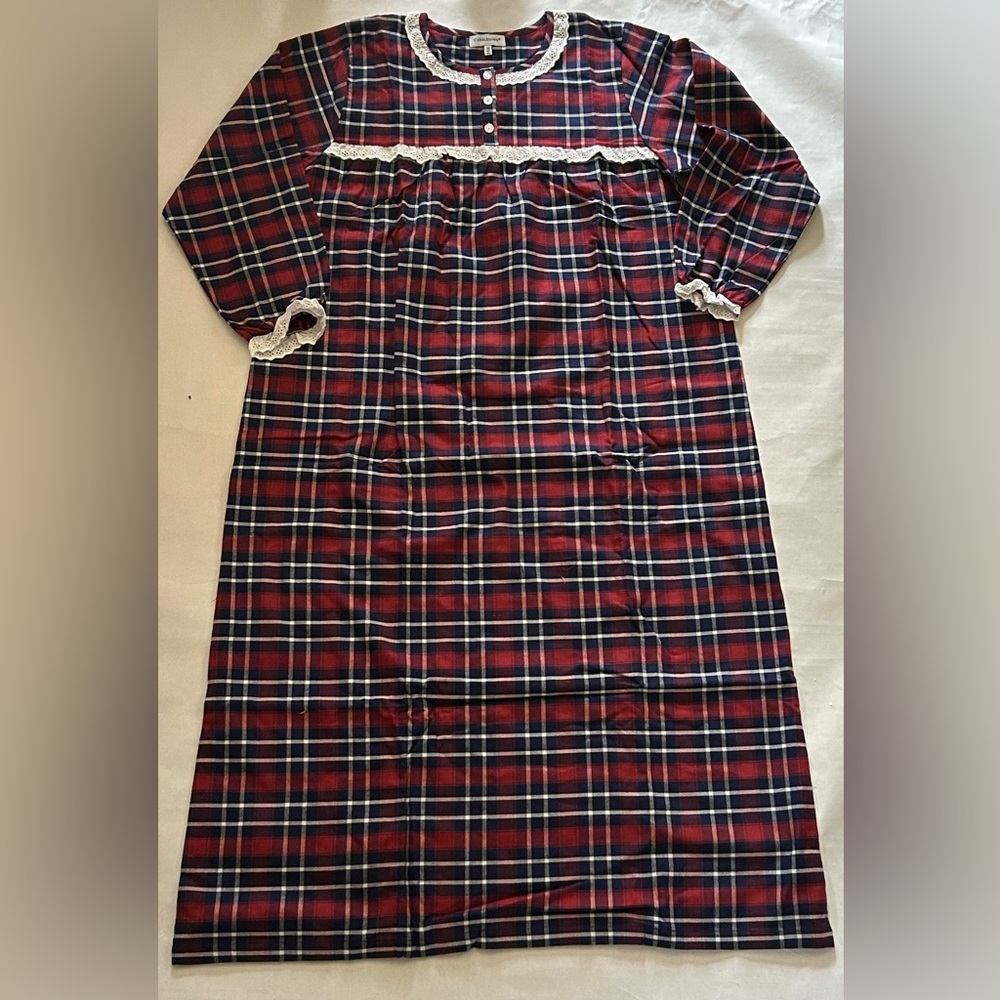 Cuddledown Nightgown Size M Plaid Flannel Eyelet Trim  Granny Core Style